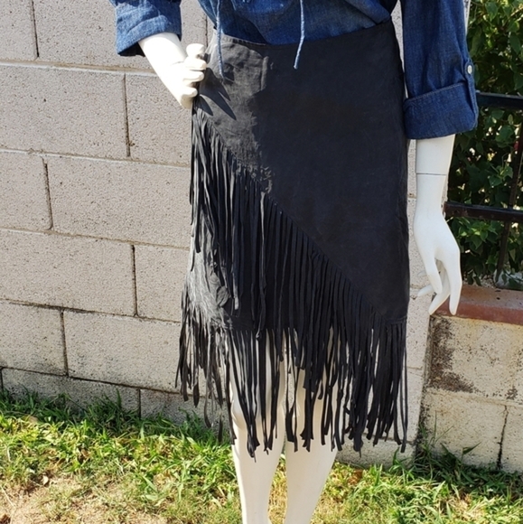 Outlaws 100%‎ Silk Skirt - Picture 5 of 5